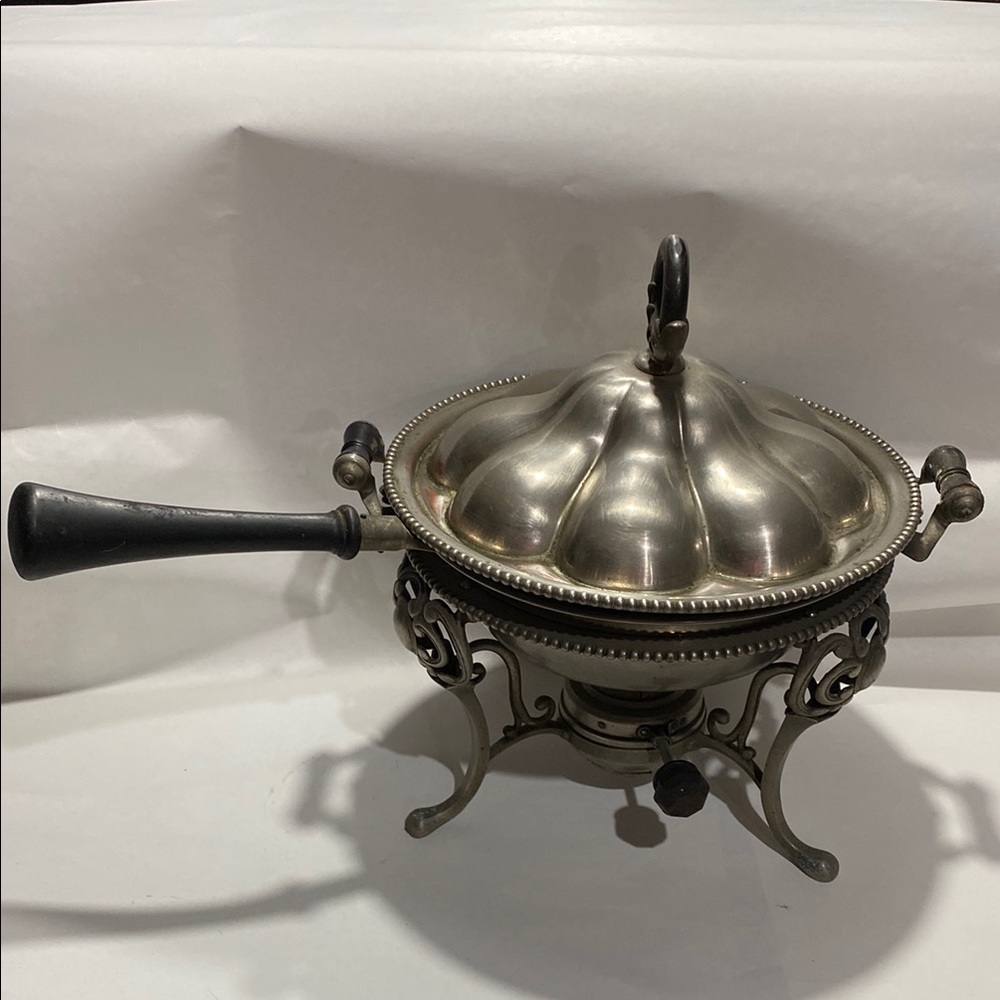ANTIQUE S. STERNAN & CO CHAFING DISH, PAT 1893 &1895 decorative serving piece